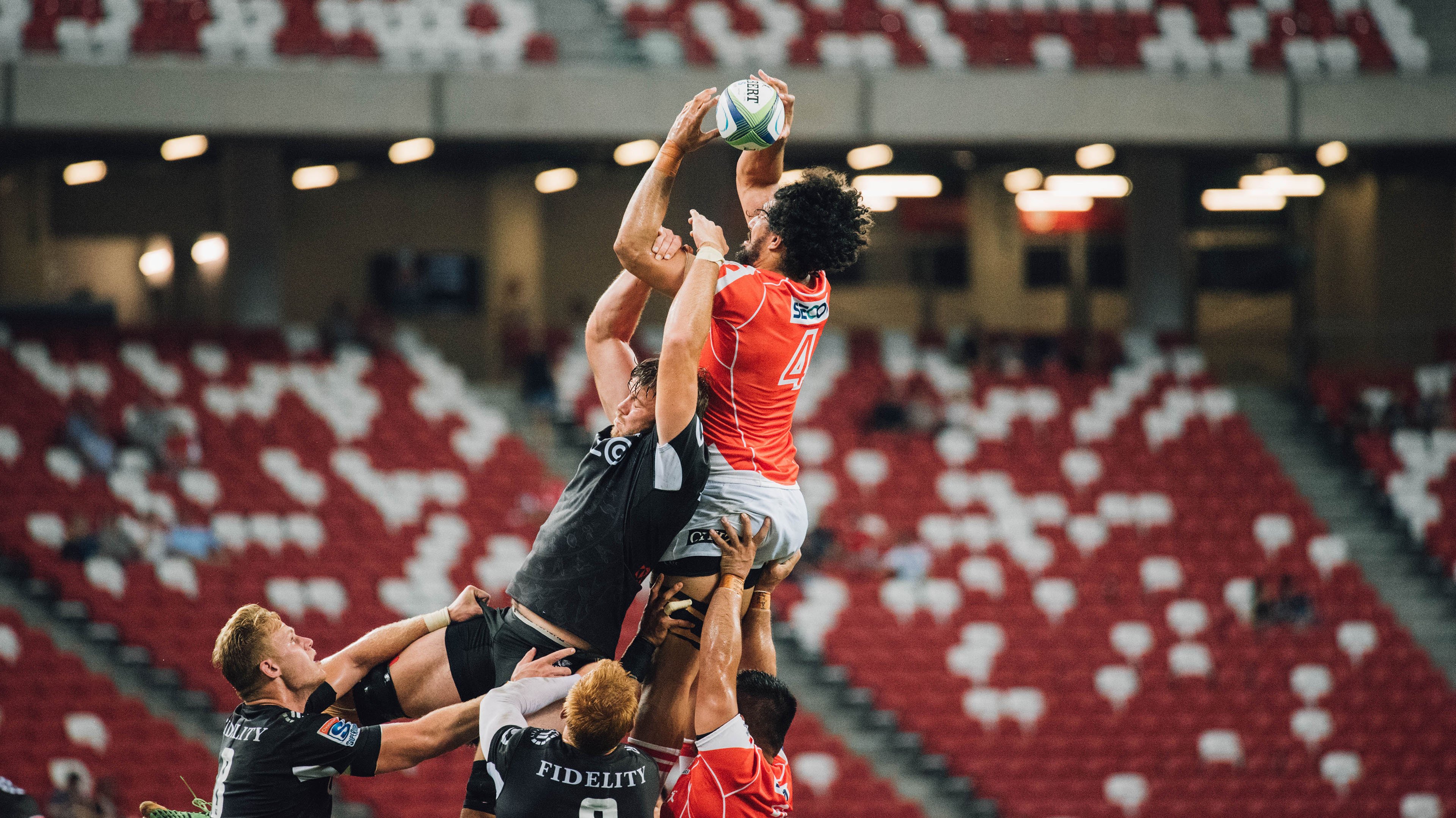 欧冠半决赛之夜，武切维奇，从暗影到聚光灯的证明